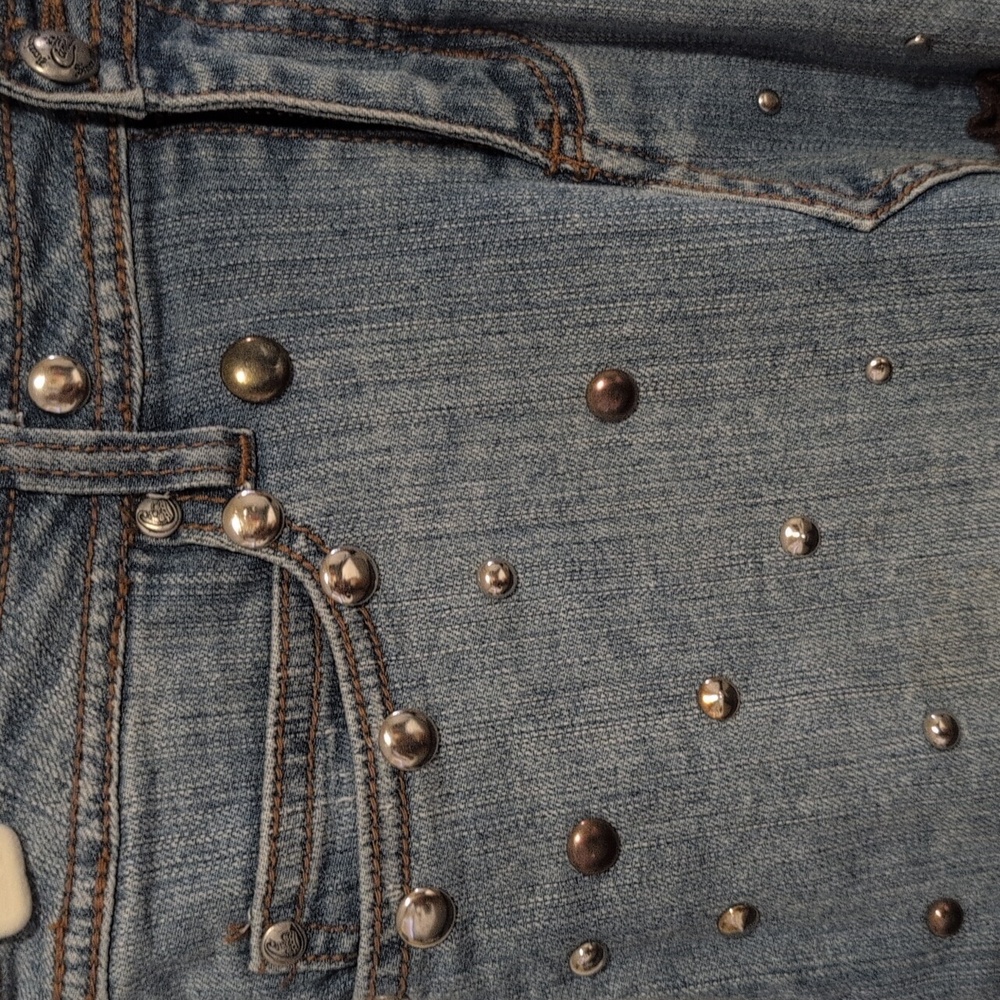 CANDIES Vintage Denim Skirt w/ Studs And Tiered Eyelet & Lace Fabric Junior's 7 - Picture 2 of 9